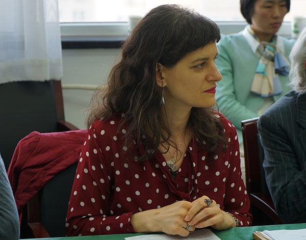 芭芭拉?保加可尼克：寫作將中外作家凝結在一起寫作凝結表達各異的作家，幫助理解人類是誰，有何異同，這樣才能求同存異。[詳細]