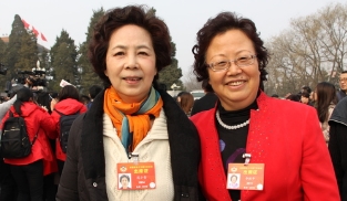 全國政協委員李掖平與范小青