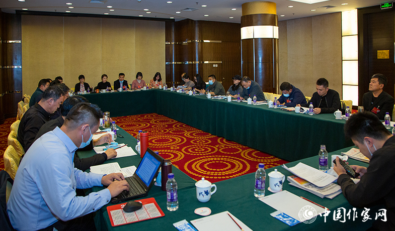 江西、寧夏代表團討論張宏森所作工作報告