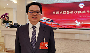 全國政協委員，中國作協黨組成員、副主席、書記處書記陳彥