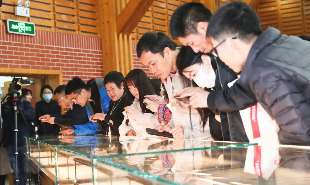 “走進文學史”活動現場