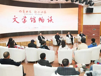 文學創作是一場充滿樂趣的冒險