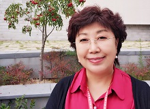 徐坤：《神圣婚姻》寫的是家族里的真人真事　　這部書的很多情節都是家族里的真人真事，聽的時候在想，應該用什么方式把故事寫出來……[詳細]