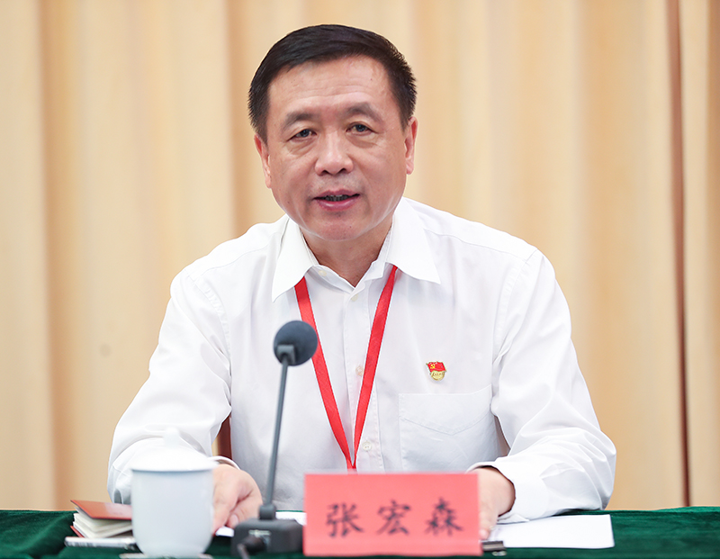 中國(guó)作協(xié)黨組書記、副主席、機(jī)關(guān)黨委書記張宏森出席閉幕會(huì)并講話