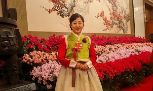 全國人大代表、中國舞協副主席、延邊歌舞團副團長咸順女