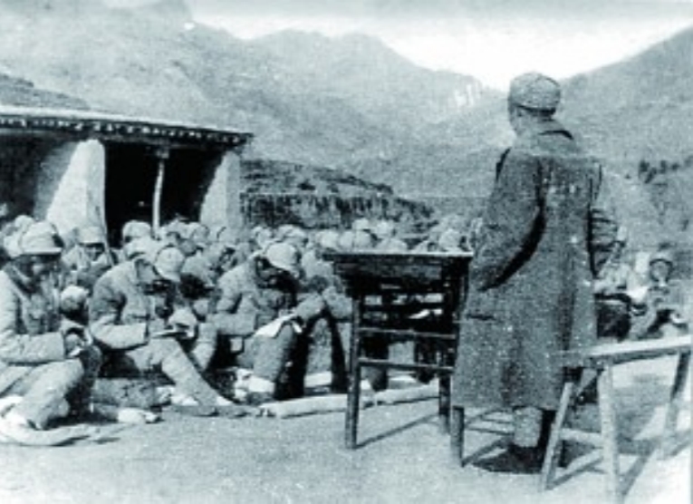 華北聯(lián)大：一邊戰(zhàn)斗，一邊學習　　1939年7月，來自延安的師生行進三千里，東進至晉察冀抗日根據(jù)地，創(chuàng)建了華北聯(lián)合大學。[詳細]