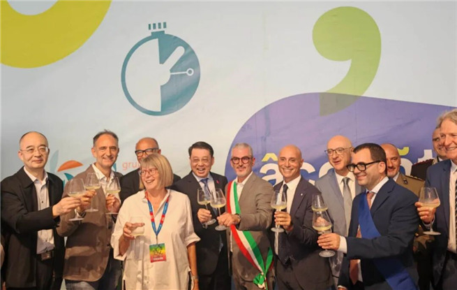 “揚(yáng)帆計(jì)劃”首次參加意大利曼托瓦文學(xué)節(jié)，推動(dòng)中意文學(xué)交流