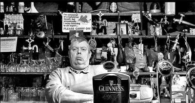 紀錄片《愛爾蘭酒館》中的畫面 資料圖片